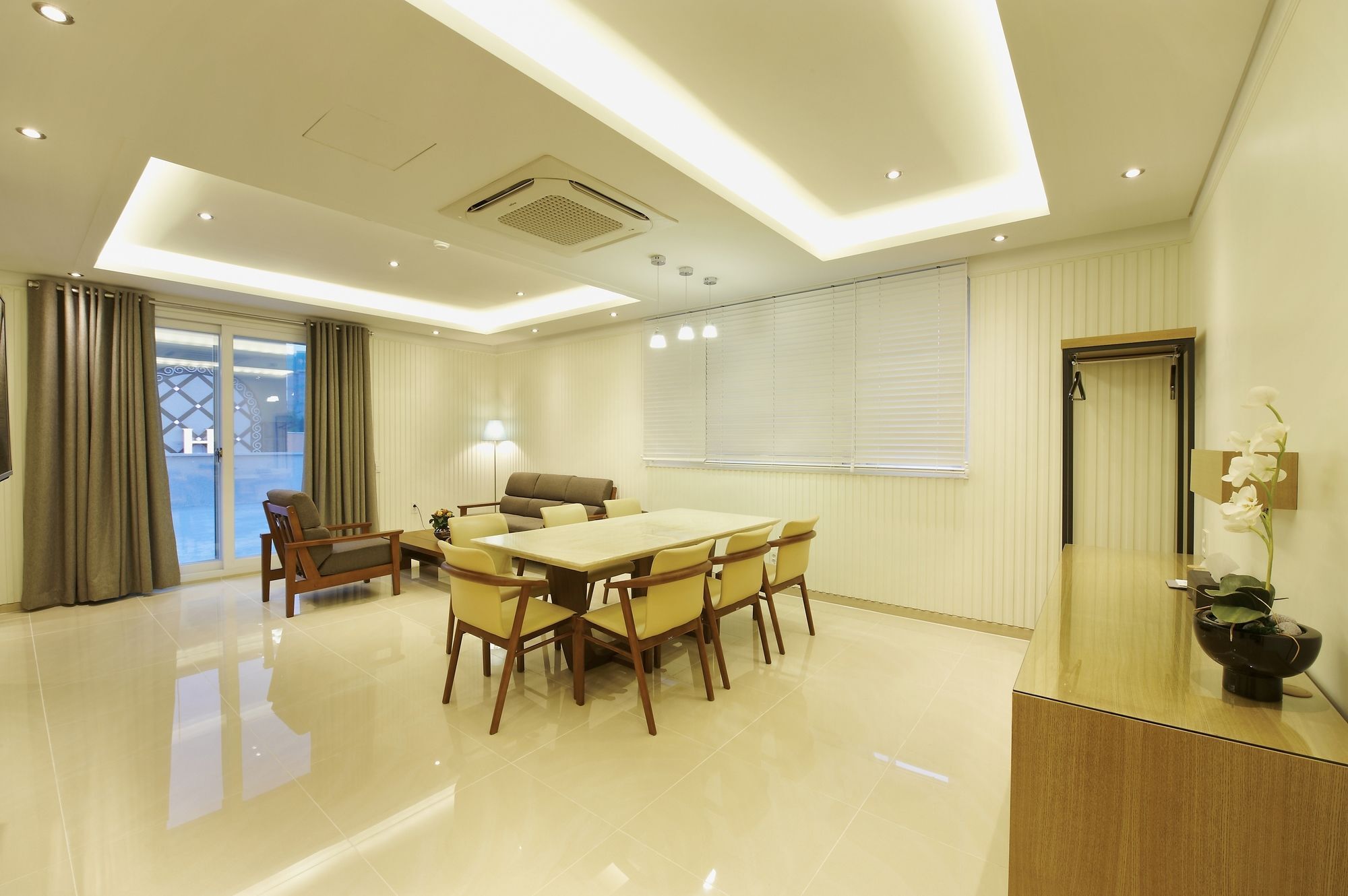 Hotel B Gwangju Metropolitan City Bagian luar foto